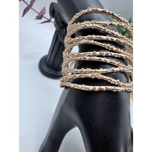 Kendra Scott Nicolas Cuff Bracelet  Gold Tone, Chunky Bracelet Gold- - Picture 4 of 13